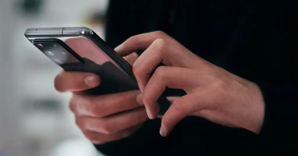Aplikasi Terbaik untuk Semak Pemilik Nombor Telefon Aplikasi Terbaik untuk Semak Pemilik Nombor Telefon